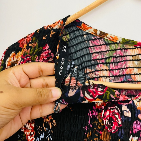 Madame floral print smoked top ! - Picture 7 of 8